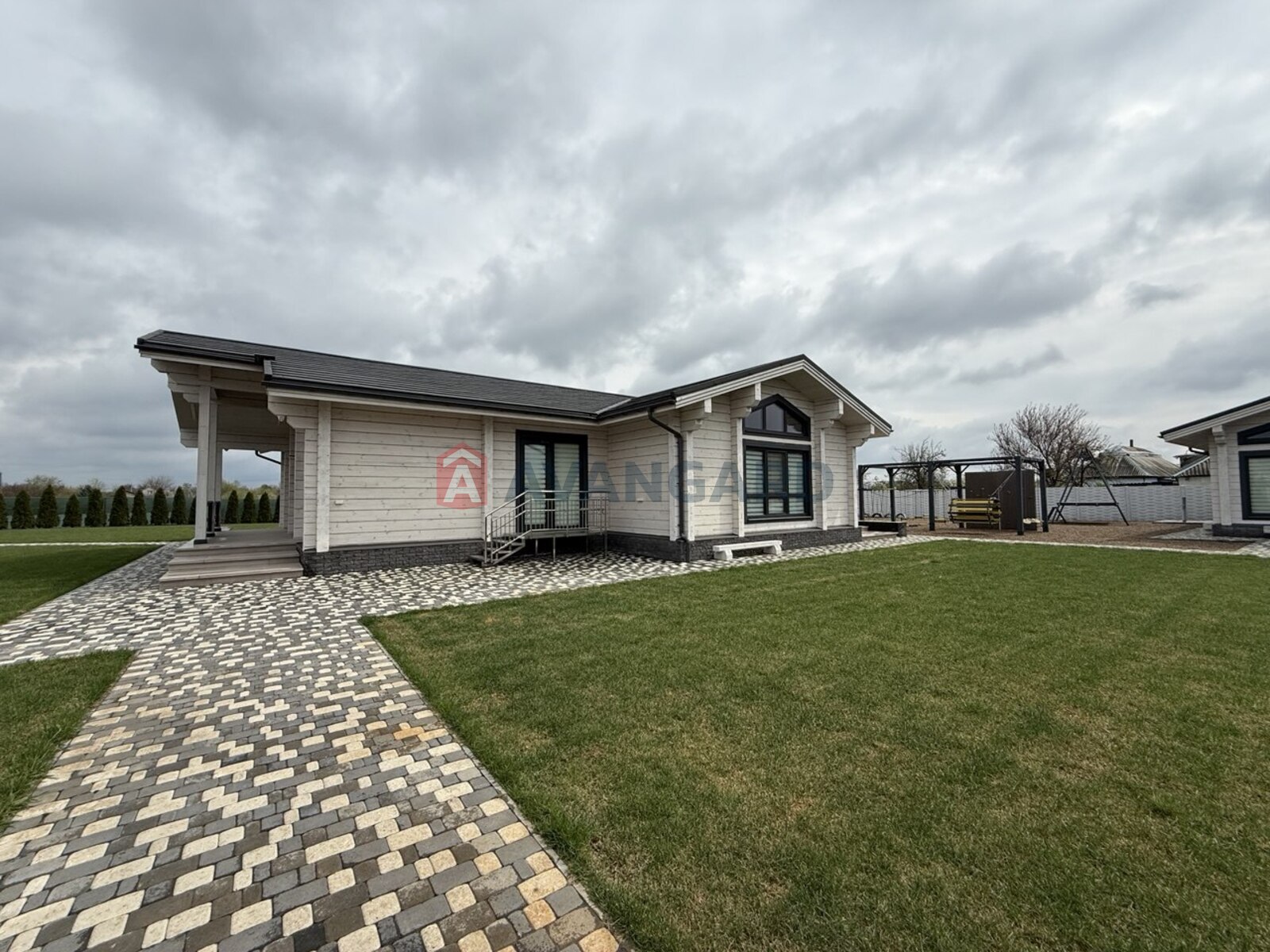 �������, 180 ��.�. ���� 4