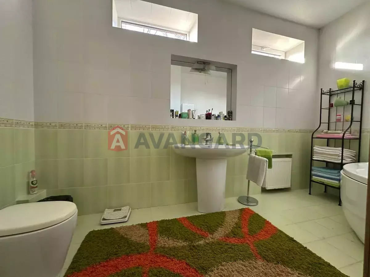 �������, 200 ��.�. ���� 7