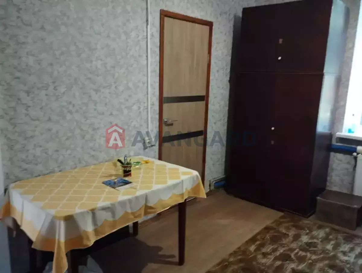 , 47 ..  10