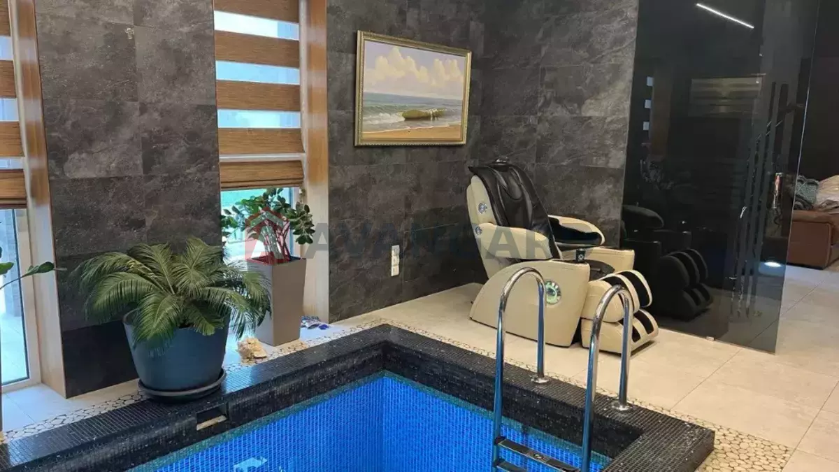 �������, 380 ��.�. ���� 9