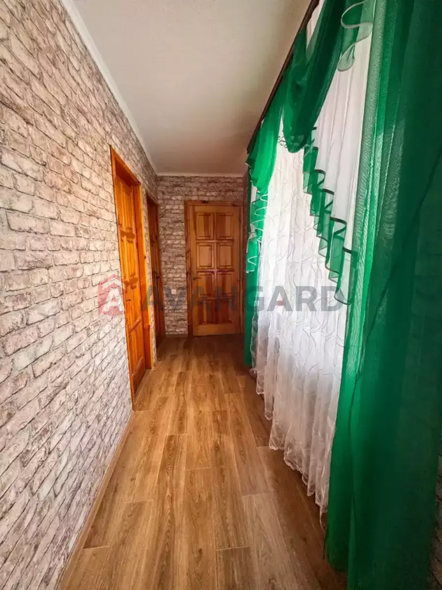 ������� �������, 18 ��.�. ���� 8