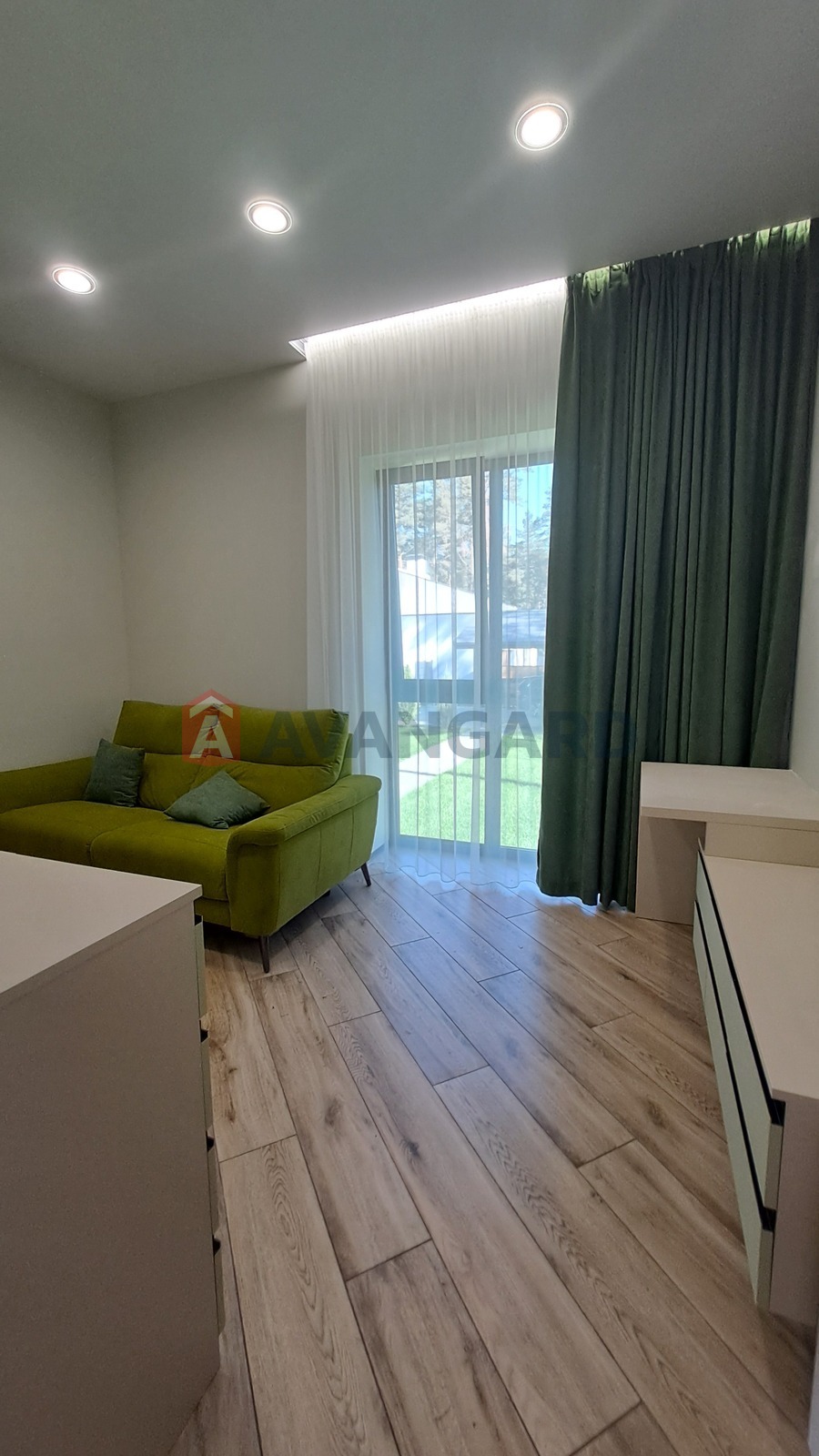 �������, 150 ��.�. ���� 13