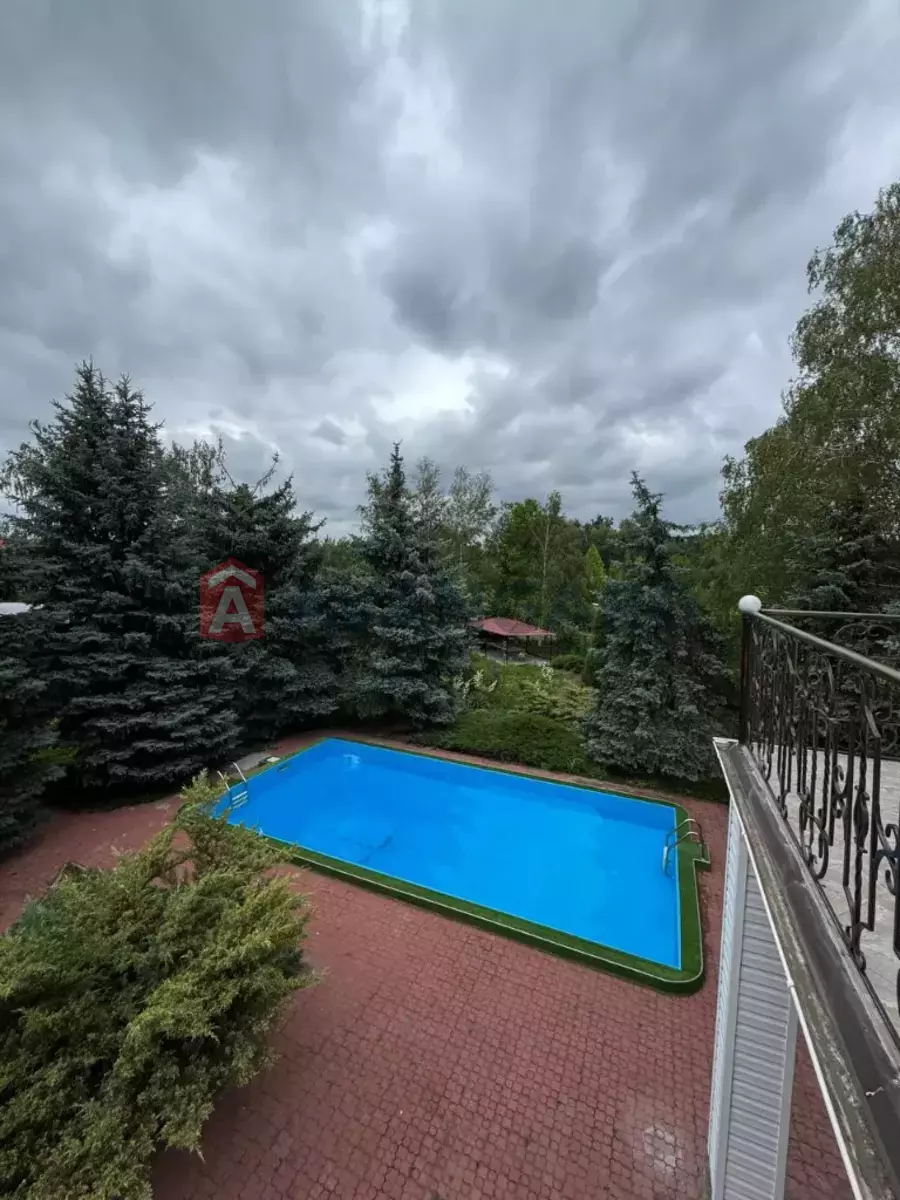 �������, 400 ��.�. ���� 11