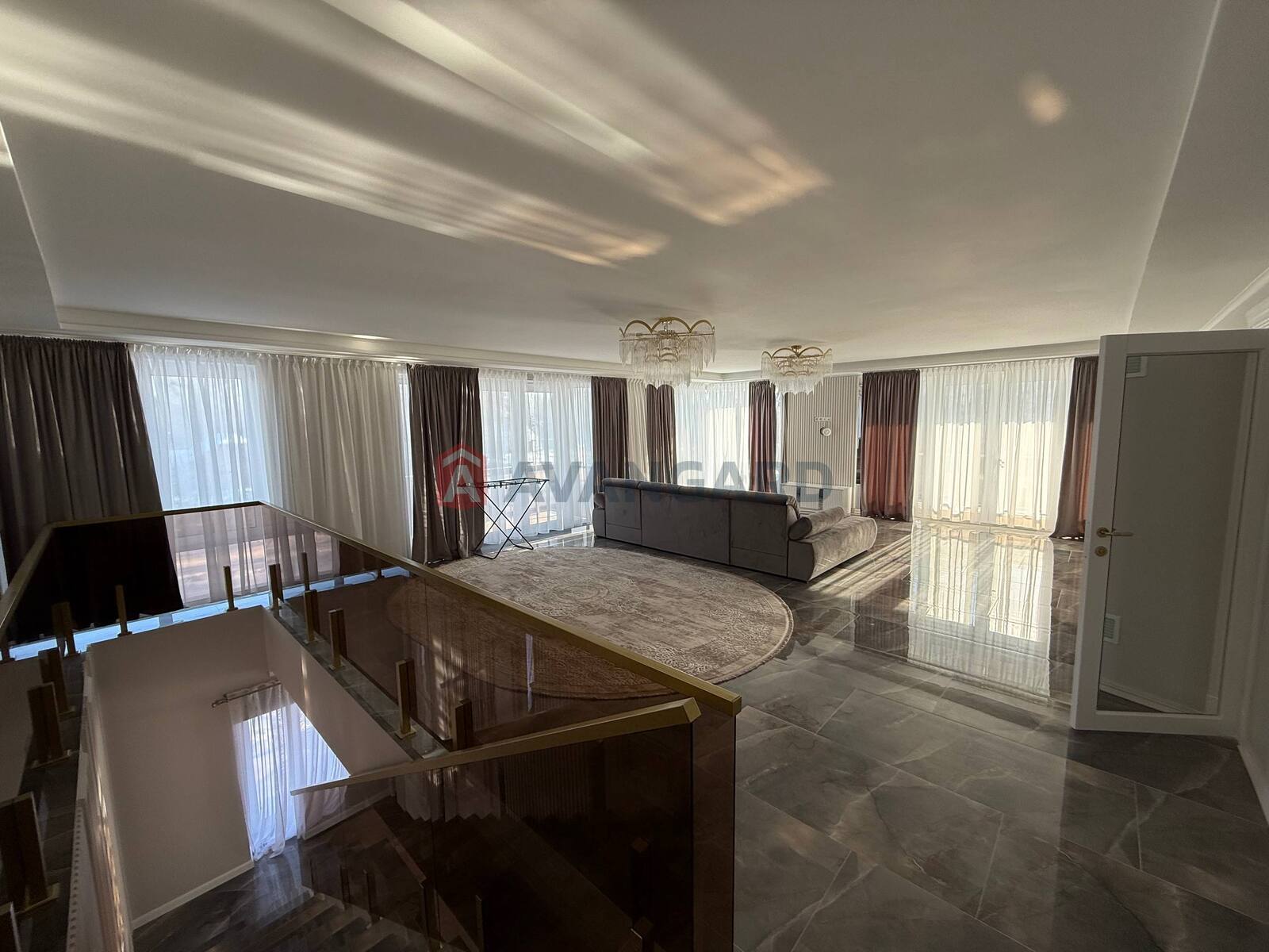 ���, 200 ��.�. ���� 16