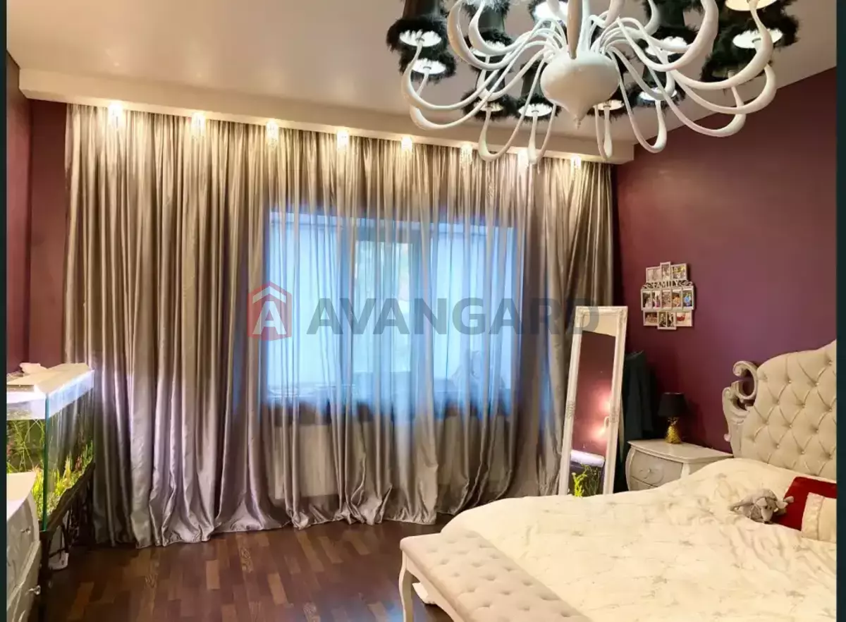 �������, 200 ��.�. ���� 12