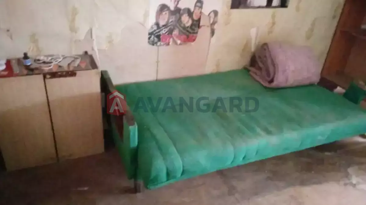 ������� �������, 32 ��.�. ���� 1