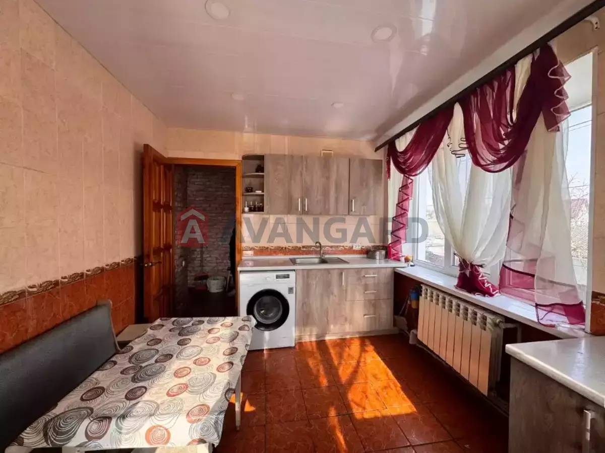 ������� �������, 18 ��.�. ���� 3