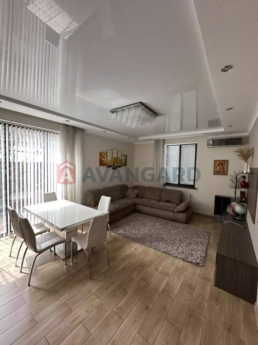 �������, 200 ��.�. ���� 6