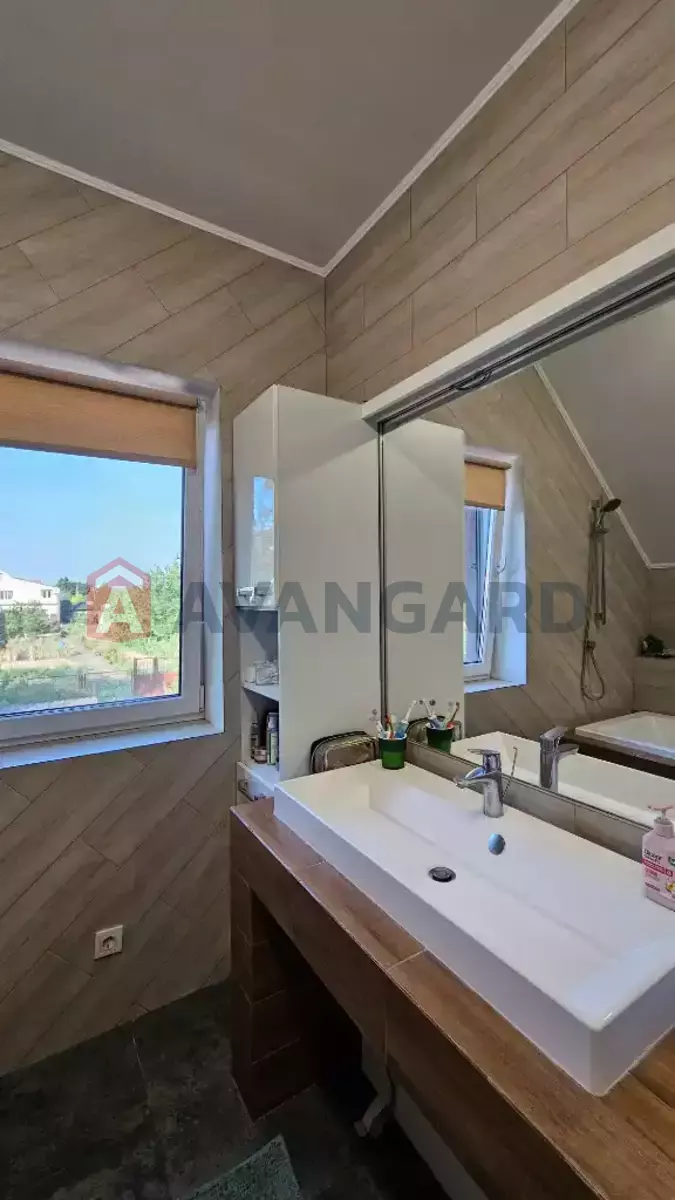 �������, 137 ��.�. ���� 24