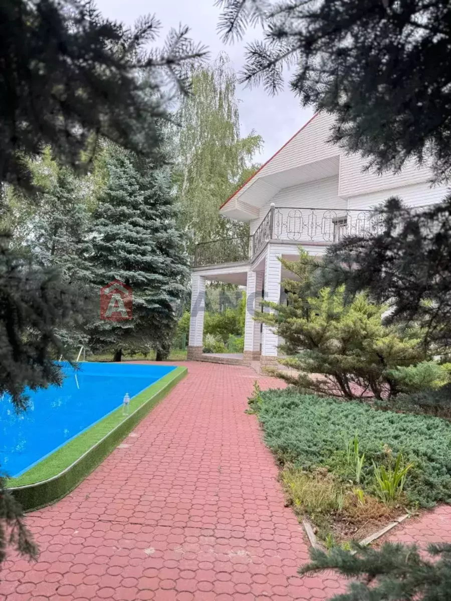 �������, 400 ��.�. ���� 1