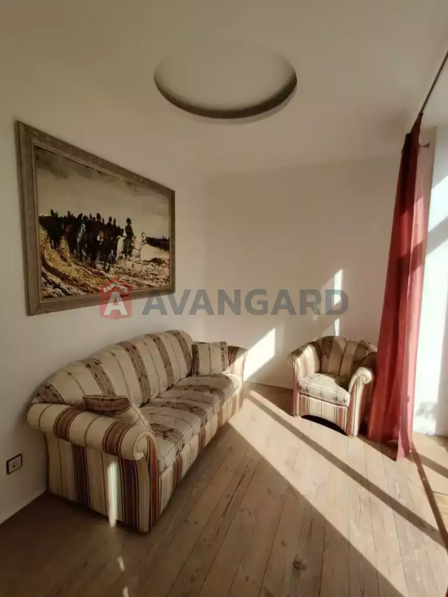 �������, 140 ��.�. ���� 18