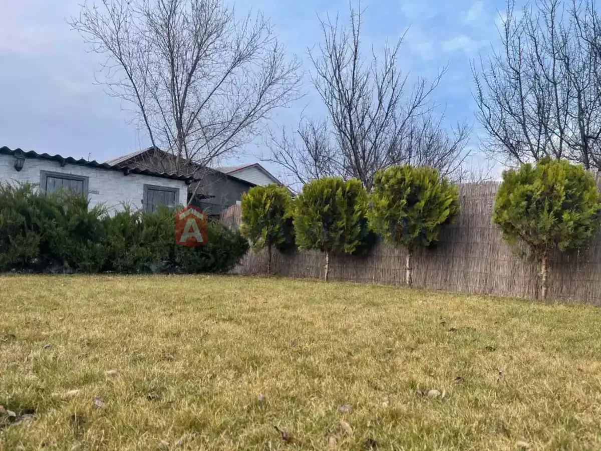 ����, 75 ��.�. ���� 27