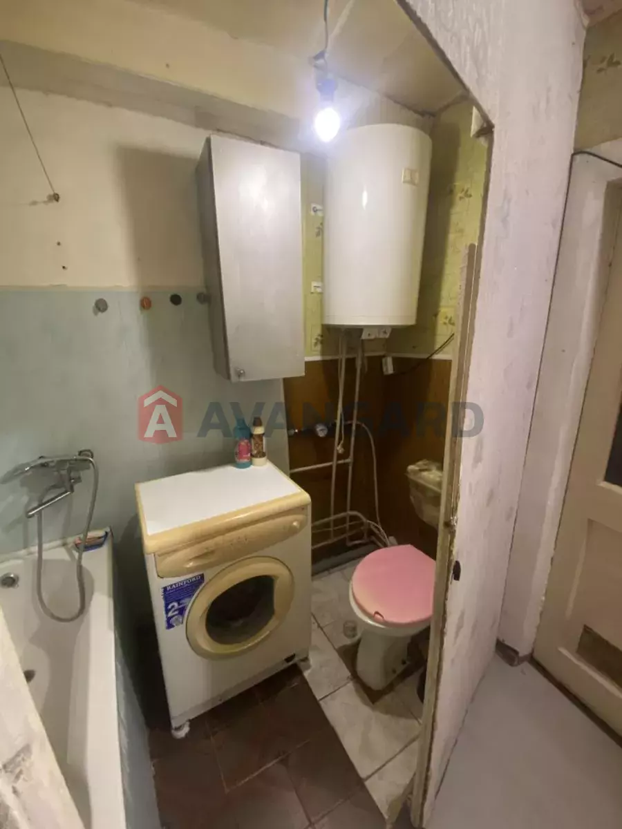 ������� �������, 35 ��.�. ���� 4