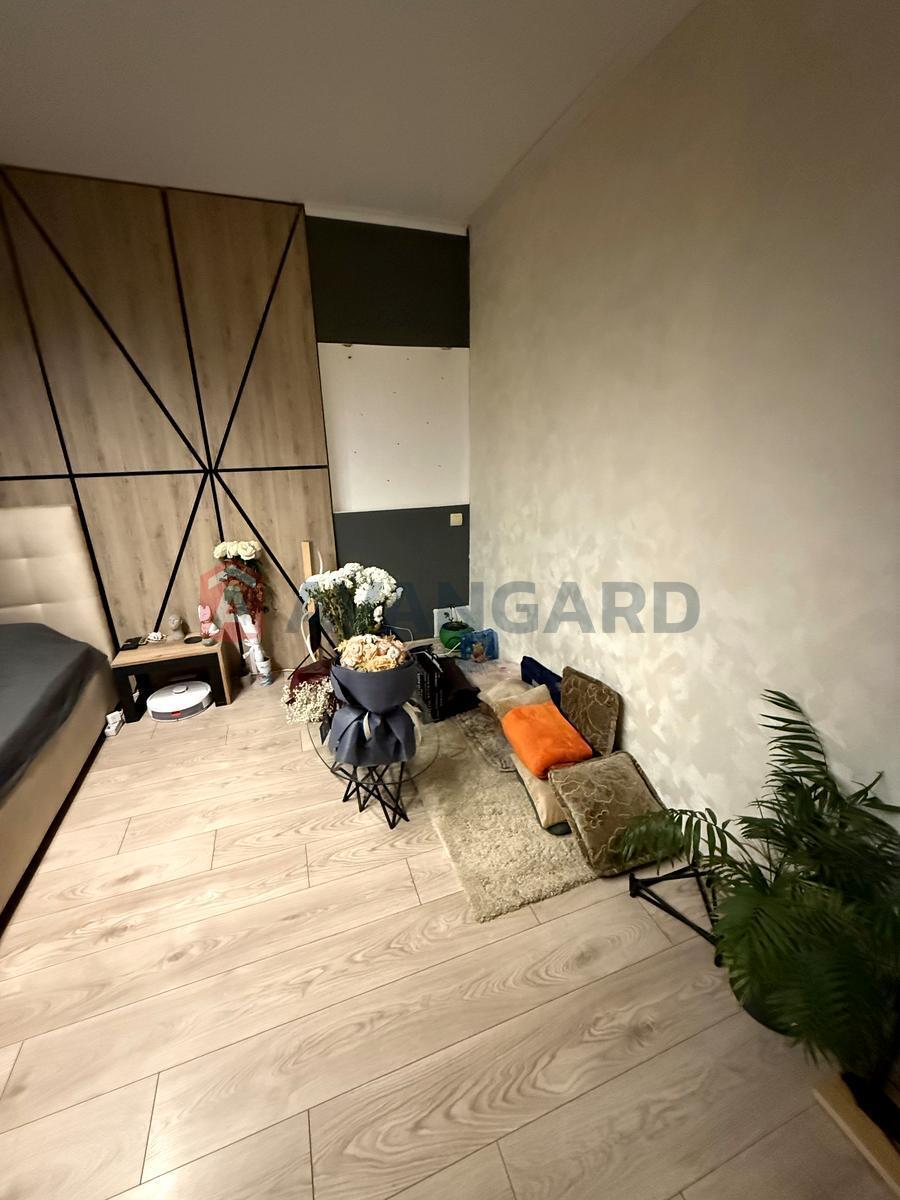 ������� �������, 55 ��.�. ���� 24