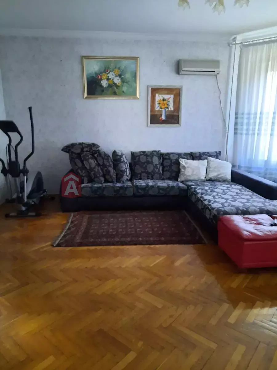 �������, 320 ��.�. ���� 5