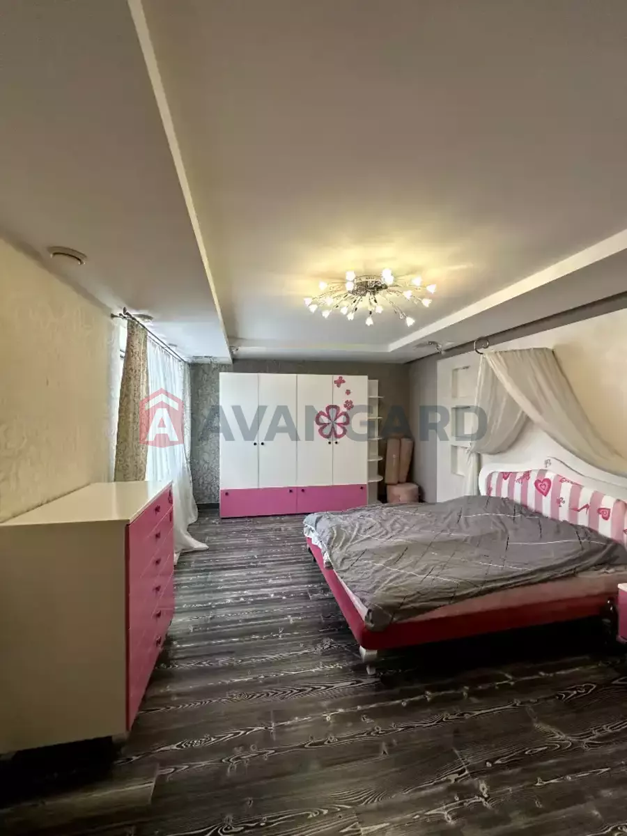 �������, 800 ��.�. ���� 25