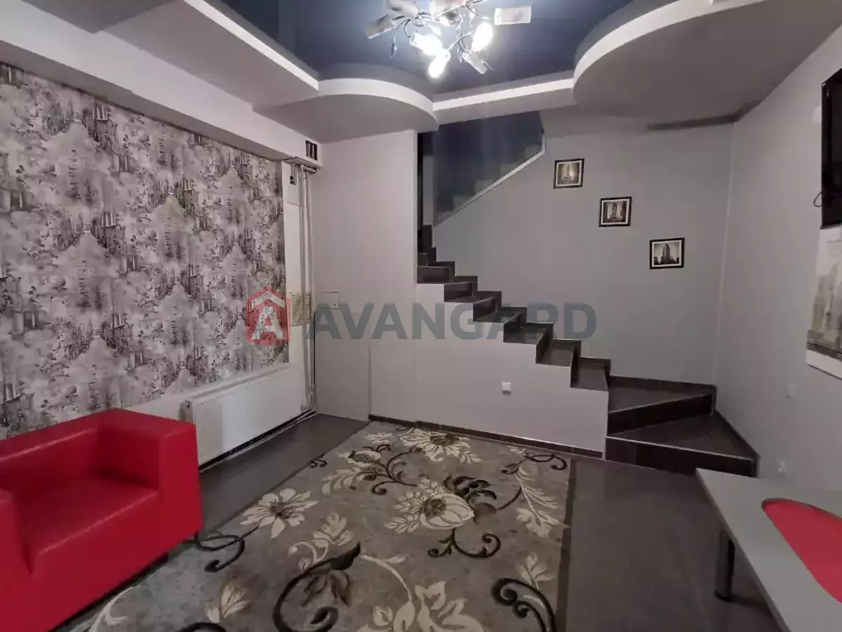 �������, 400 ��.�. ���� 13