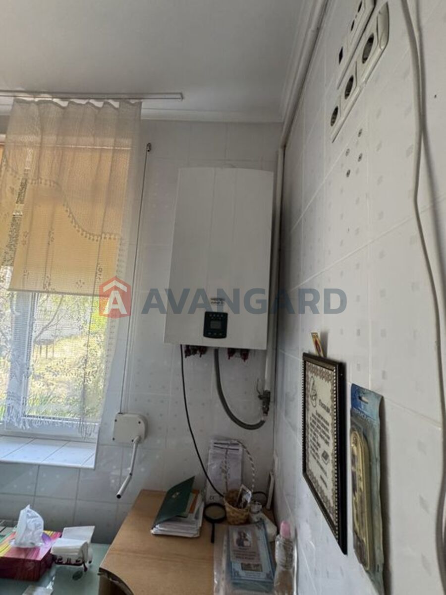 �������, 90 ��.�. ���� 18