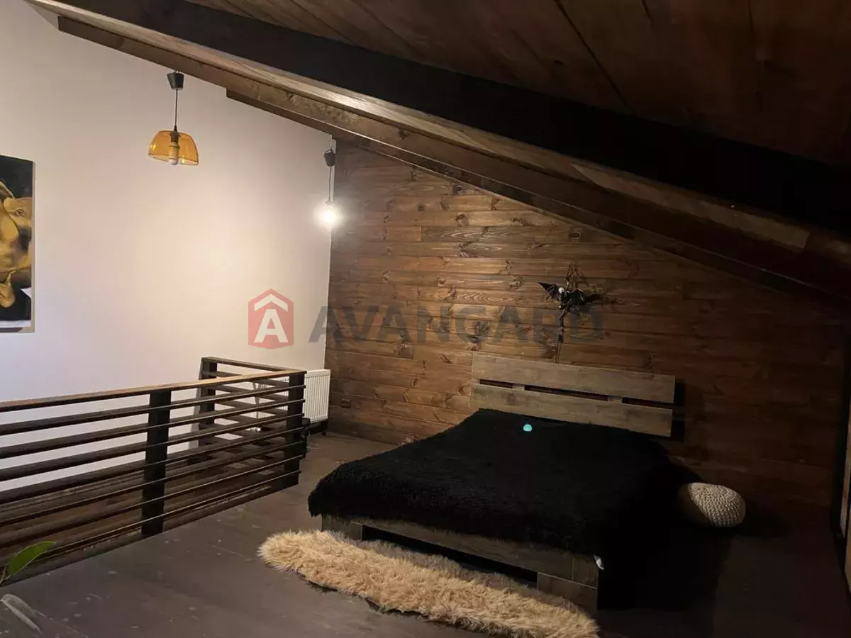 �������, 100 ��.�. ���� 2