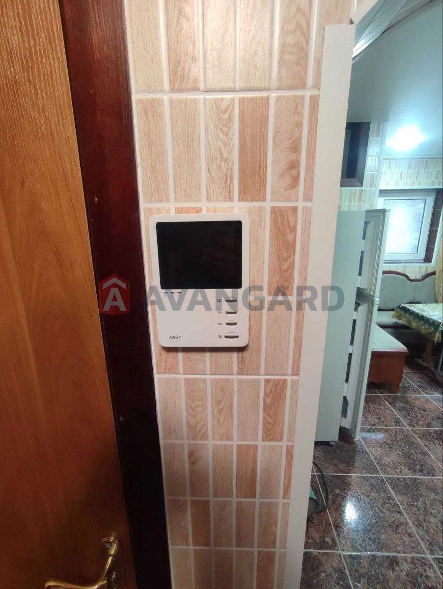 �������, 100 ��.�. ���� 6