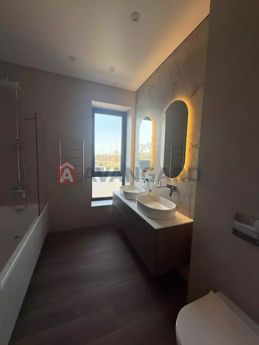 �������, 120 ��.�. ���� 22