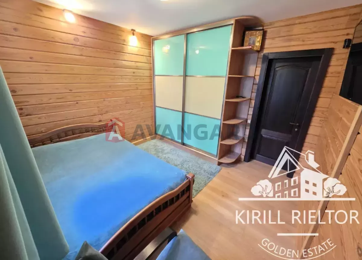 �������, 300 ��.�. ���� 14