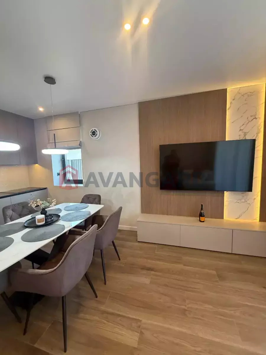 �������, 120 ��.�. ���� 14