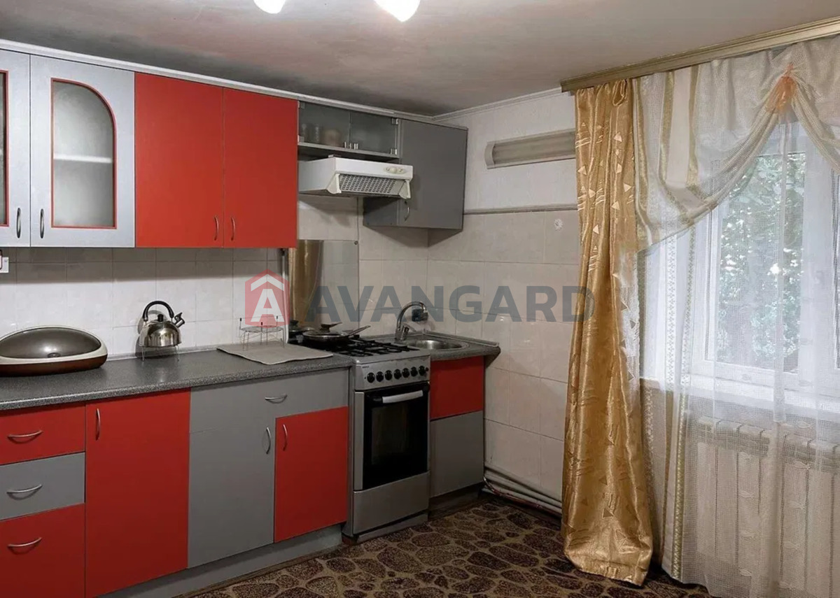 ������� �������, 50 ��.�. ���� 9