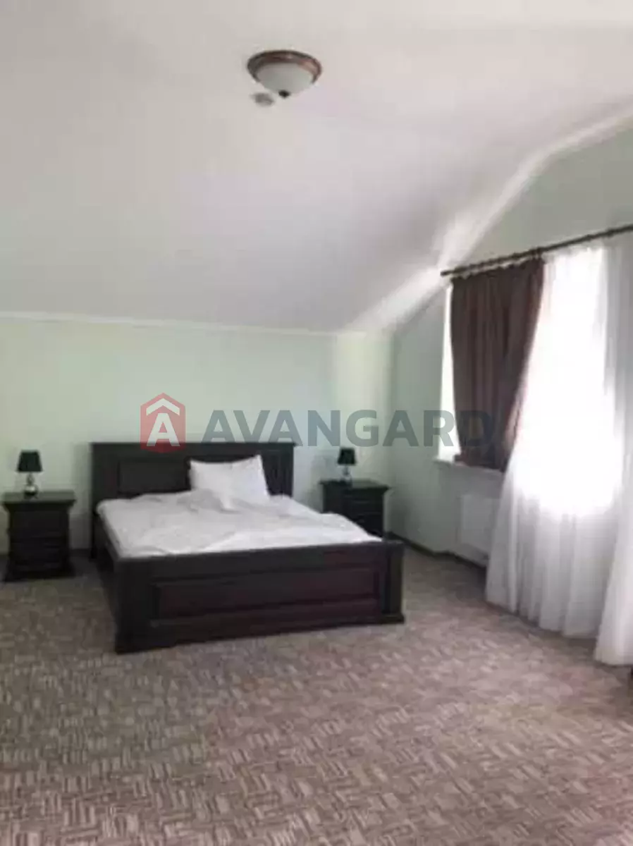 �������, 240 ��.�. ���� 8