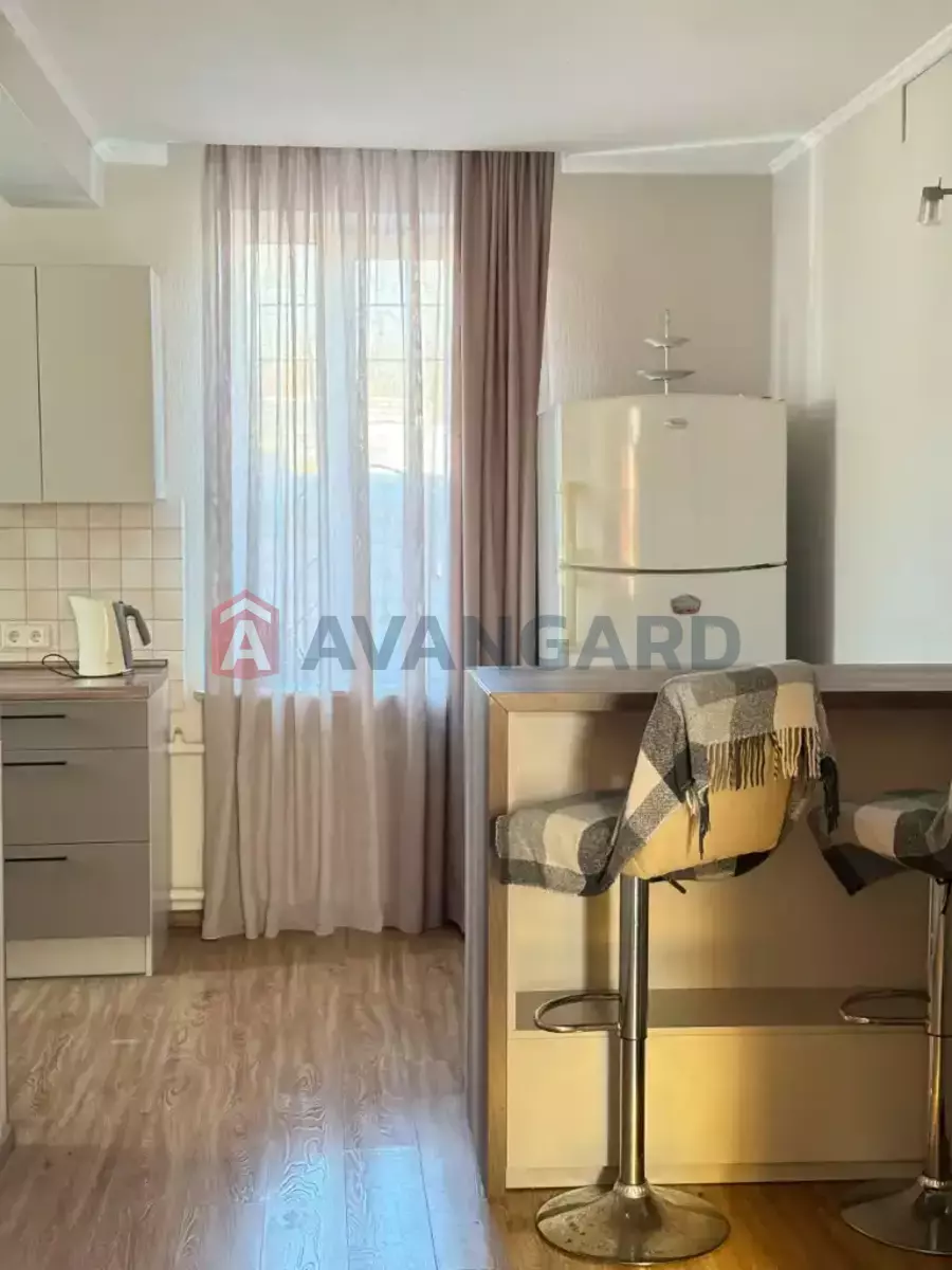 �������, 160 ��.�. ���� 14