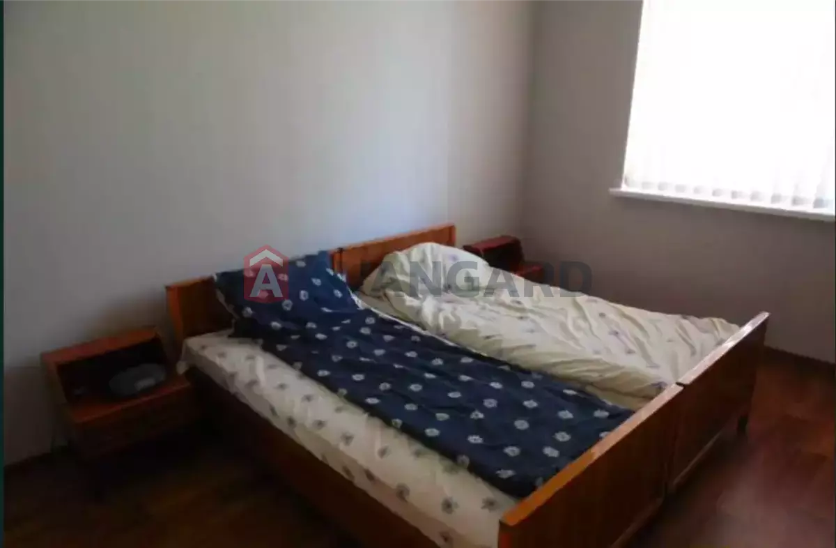 �������, 200 ��.�. ���� 8