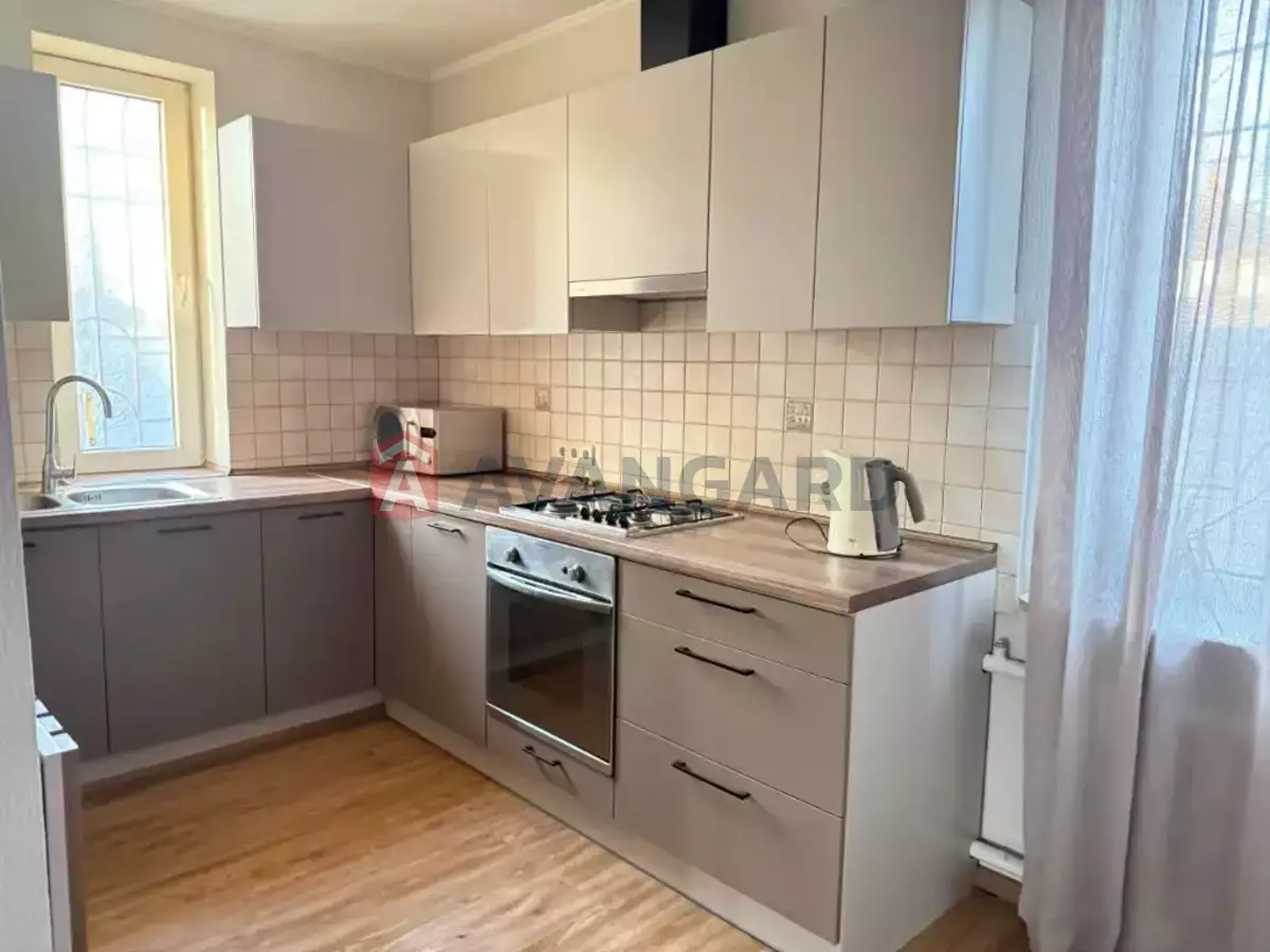 �������, 160 ��.�. ���� 1