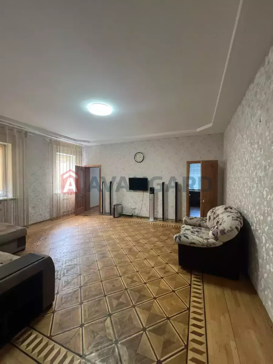 ������� �������, 87 ��.�. ���� 12