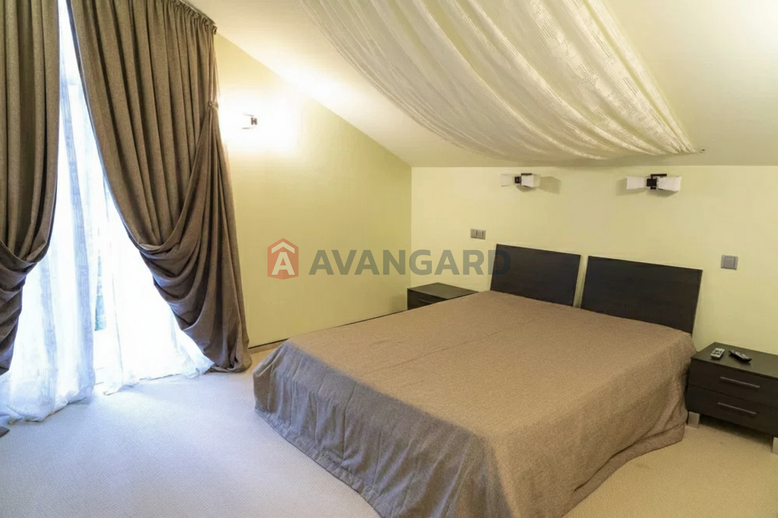 �������, 270 ��.�. ���� 17