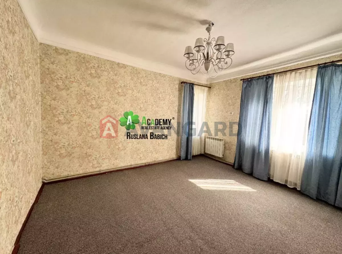 ������� �������, 49 ��.�. ���� 8