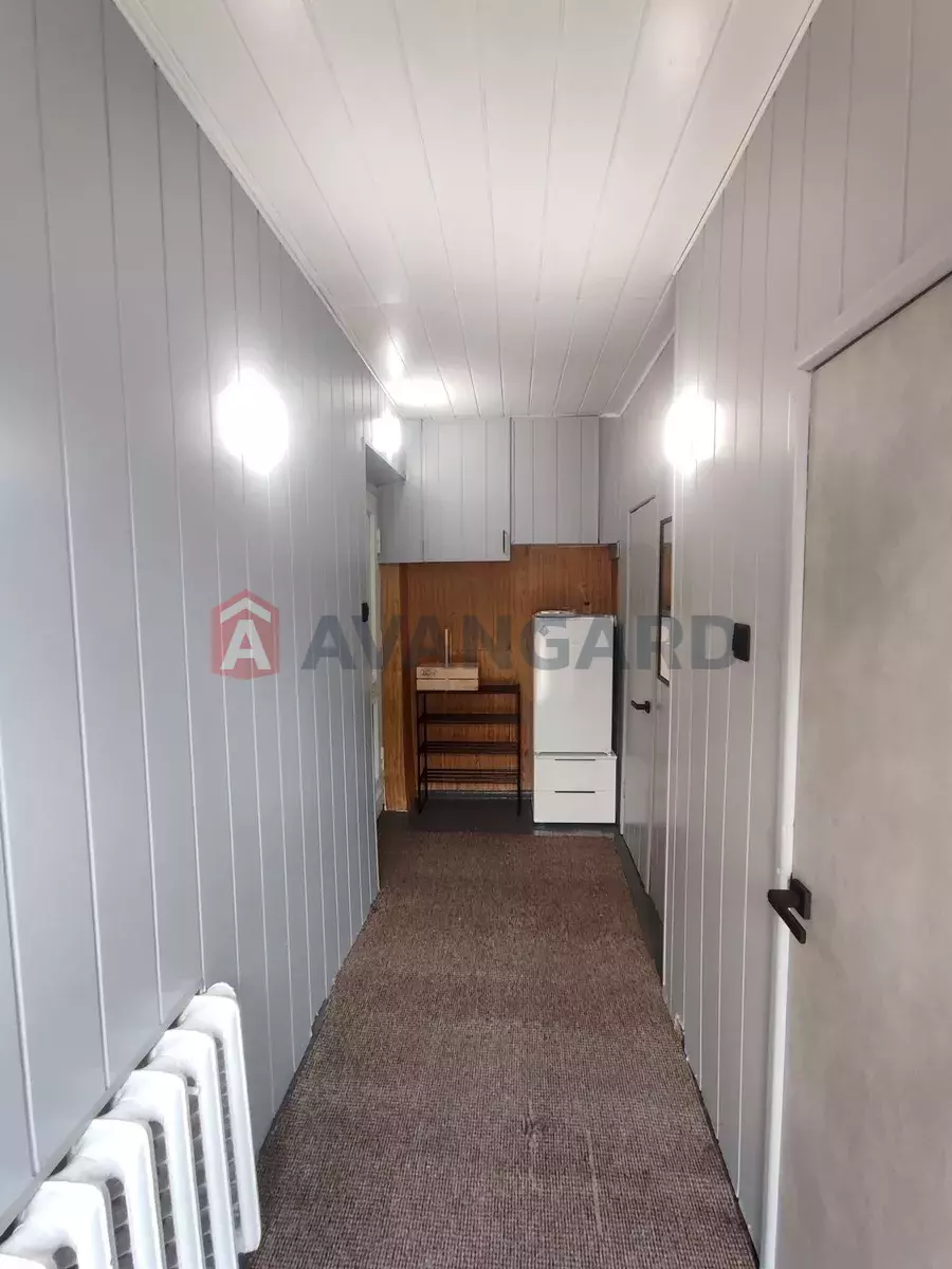 ������� �������, 65 ��.�. ���� 8