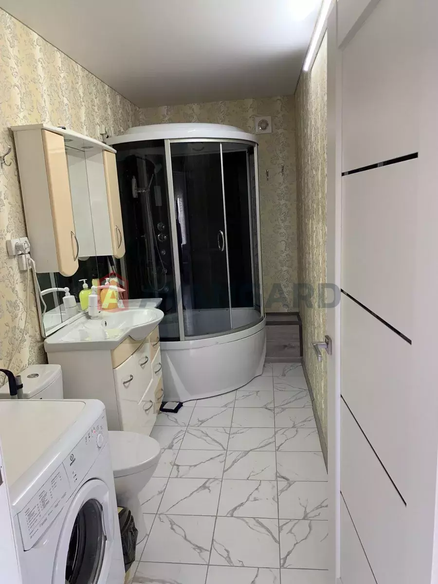 ������� �������, 38 ��.�. ���� 3