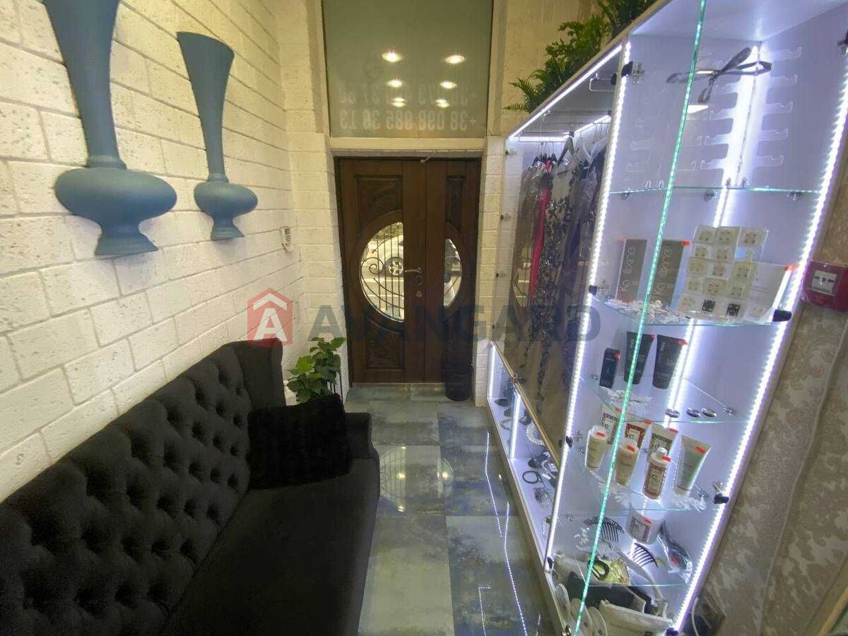 Сфера услуг, 100 кв.м. фото 13 Сфера услуг, 100 кв.м. фото 13