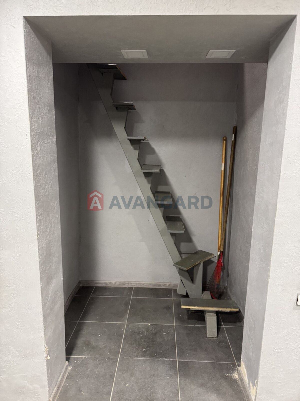 ����� ������, 64 ��.�. ���� 24