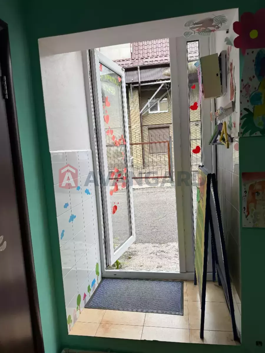 �������� �������, 33 ��.�. ���� 4