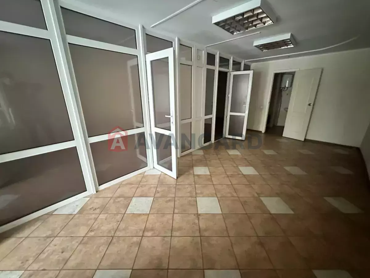 Торгівельна площа, 319 кв.м. фото 2 Торгівельна площа, 319 кв.м. фото 2