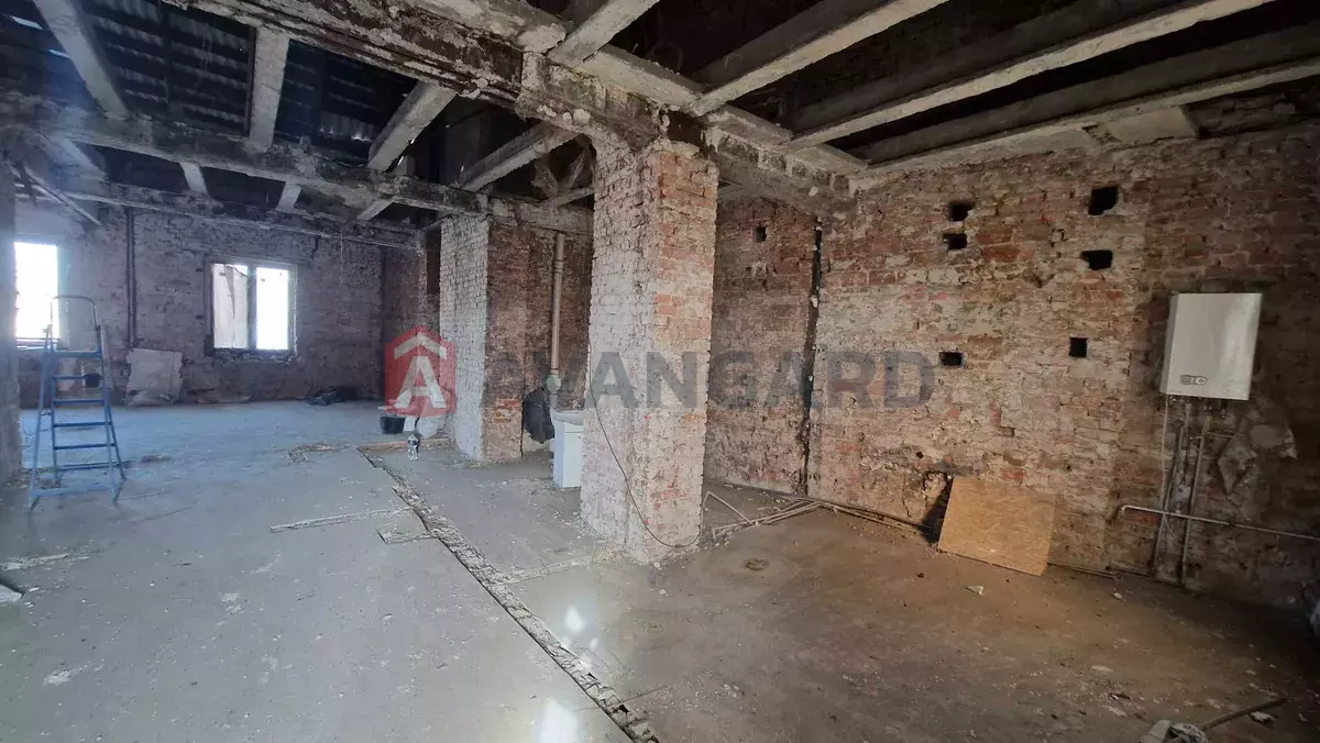 �������� �������, 200 ��.�. ���� 4