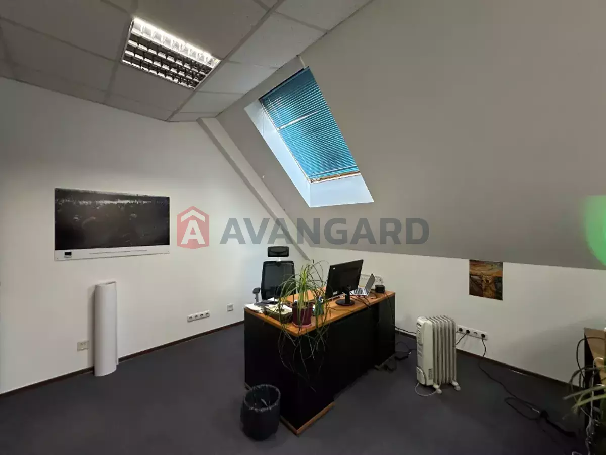 �������� �������, 210 ��.�. ���� 15