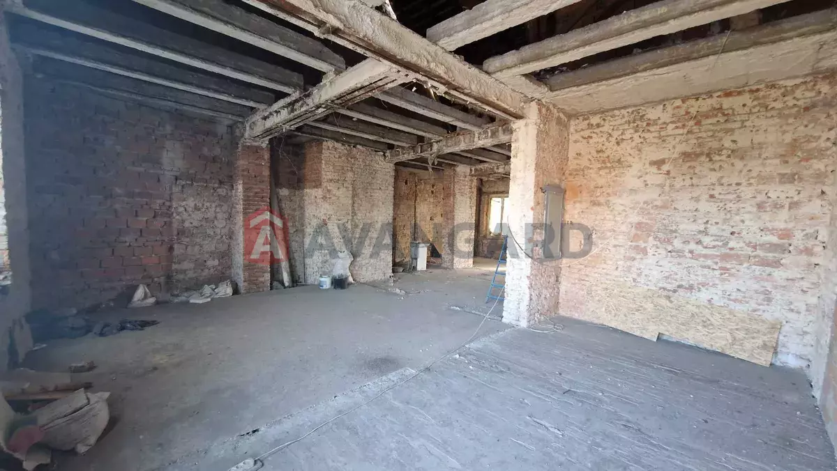 �������� �������, 200 ��.�. ���� 5