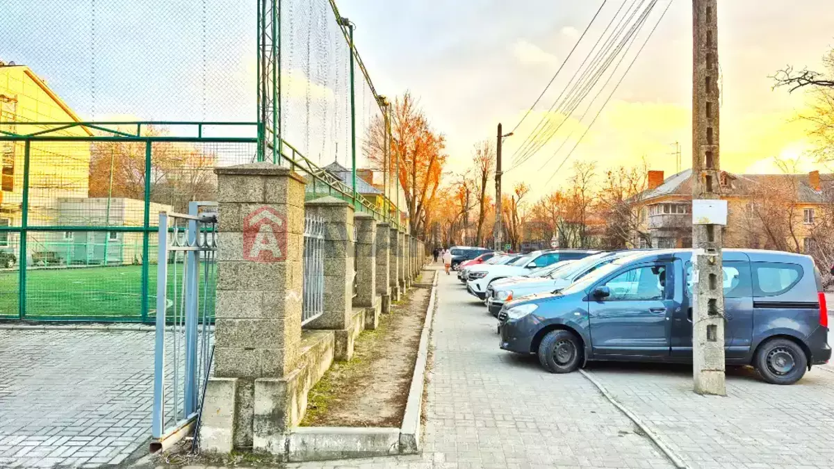 ����� �����, 114 ��.�. ���� 12