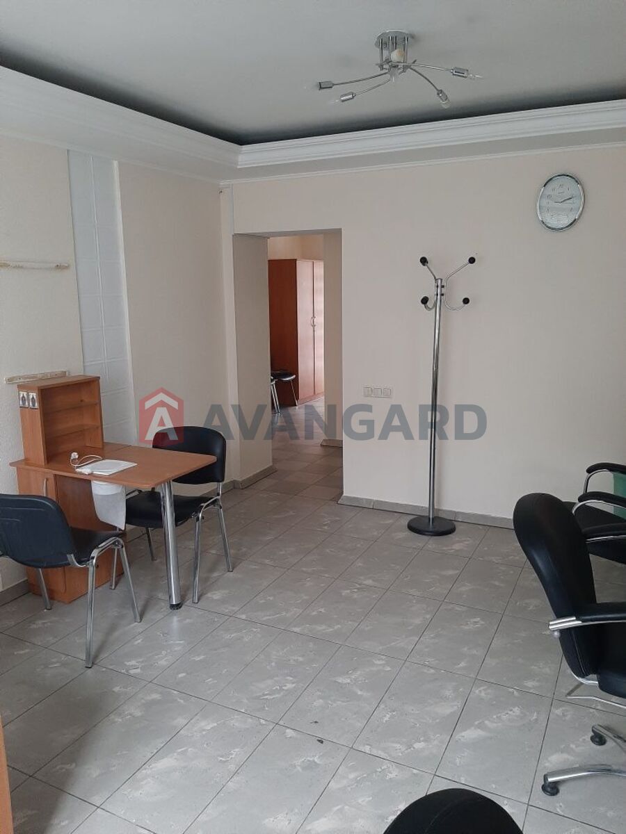 ����� �����, 56 ��.�. ���� 11