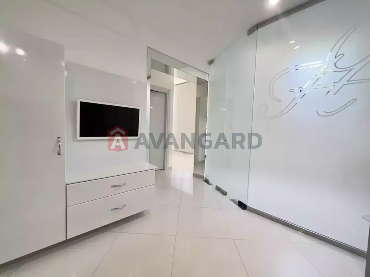 ����� �����, 34 ��.�. ���� 4