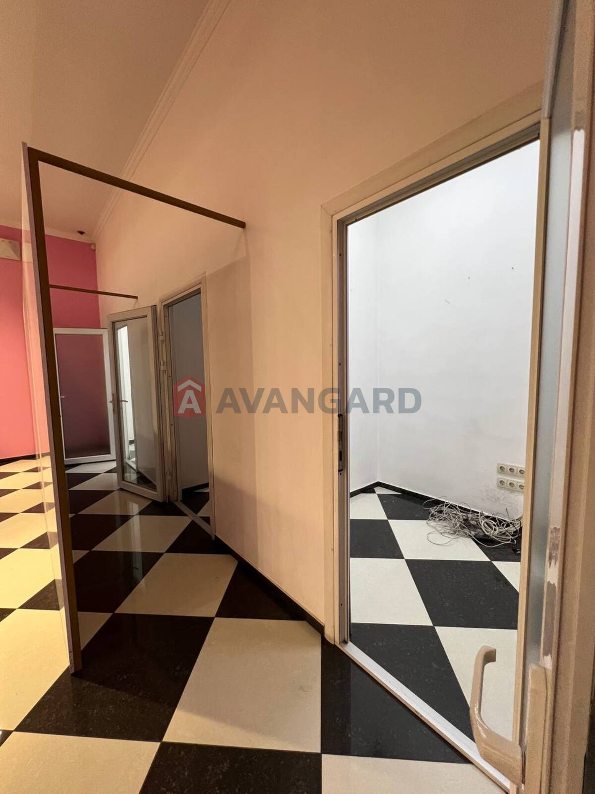 ���������� �����, ����� ������, 190 ��.�. ���� 14