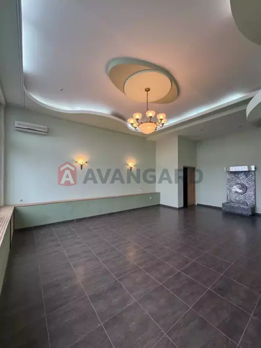 �������� �������, 400 ��.�. ���� 12