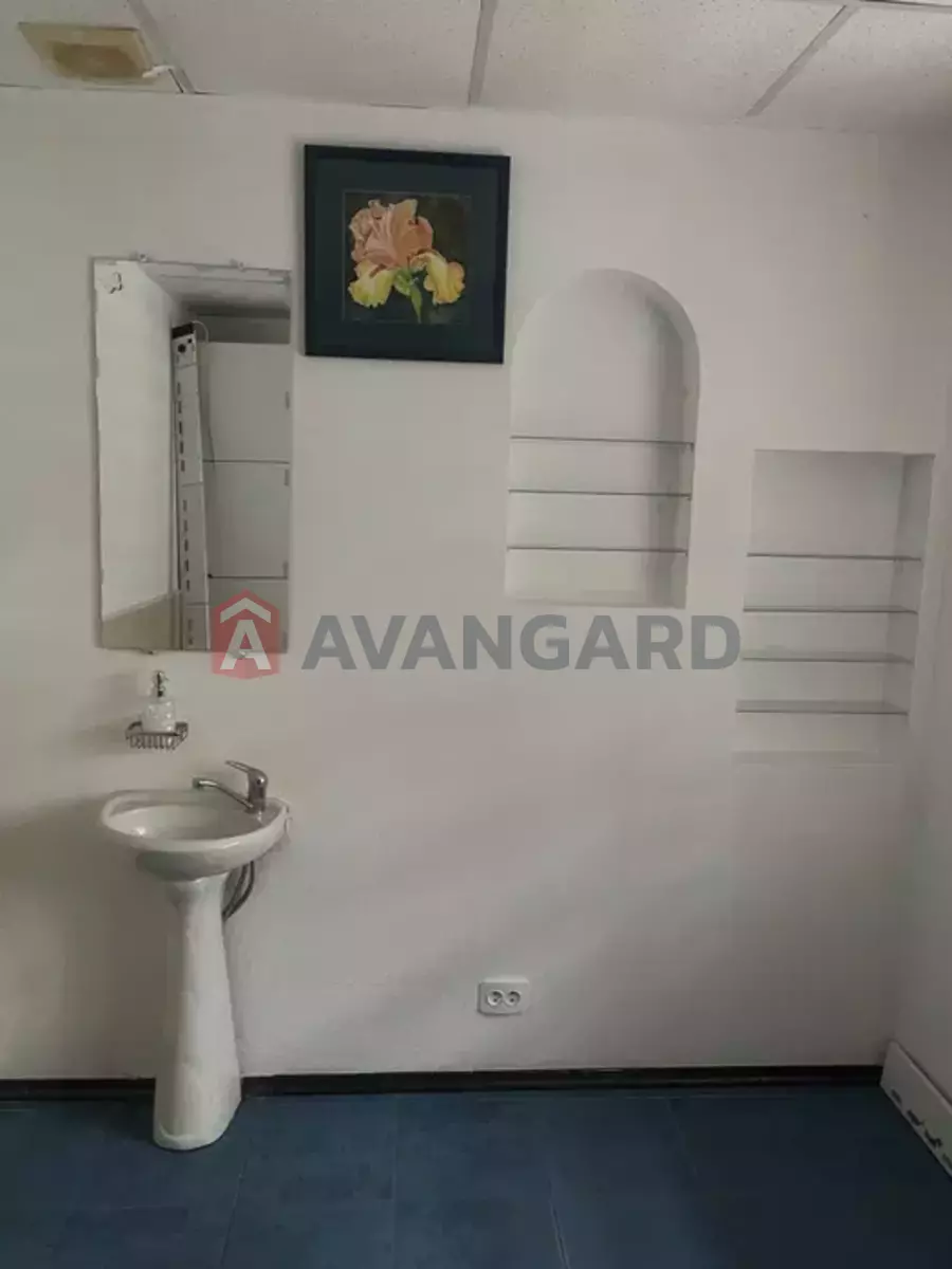 ����� ������, 8 ��.�. ���� 5